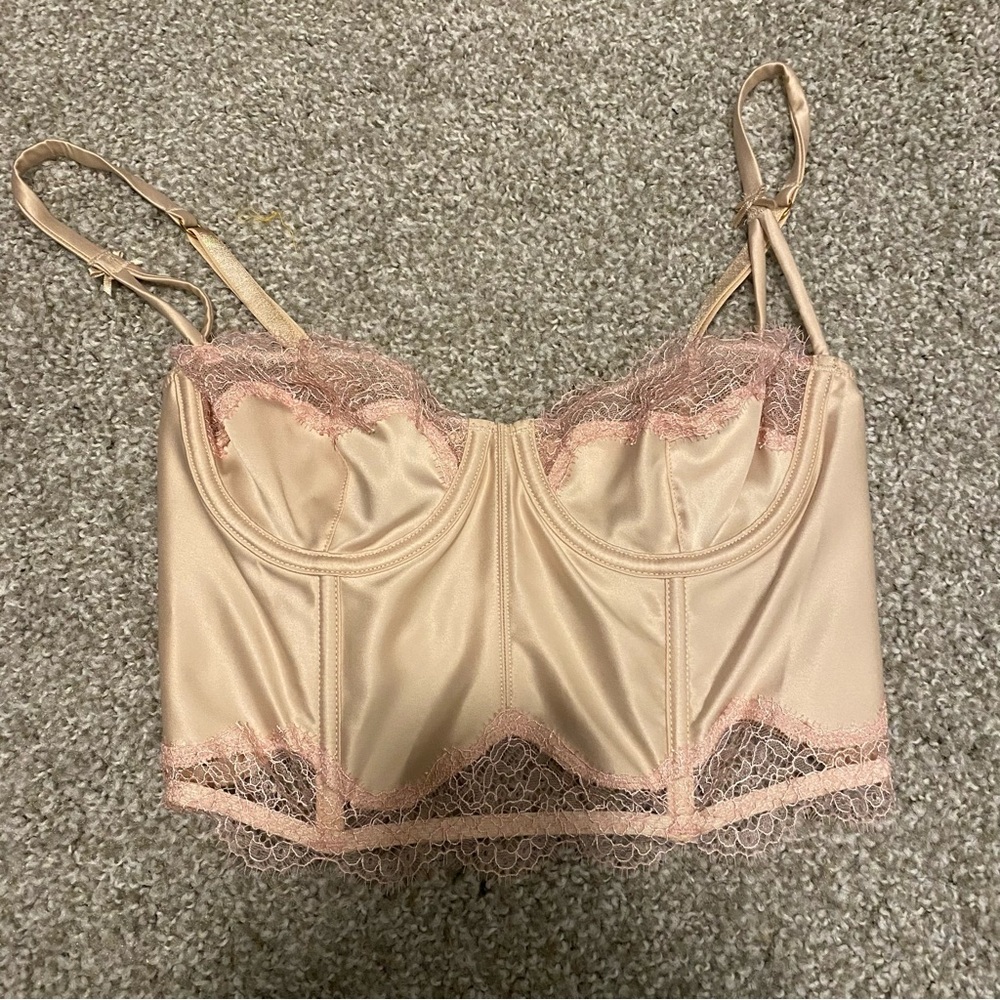 Victoria's Secret Blush Lace Bustier